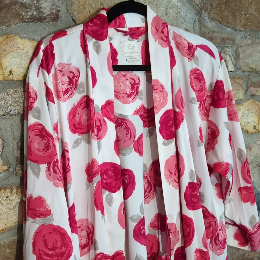 Kate Spade Dream a Little Dream Bella Rose short length robe